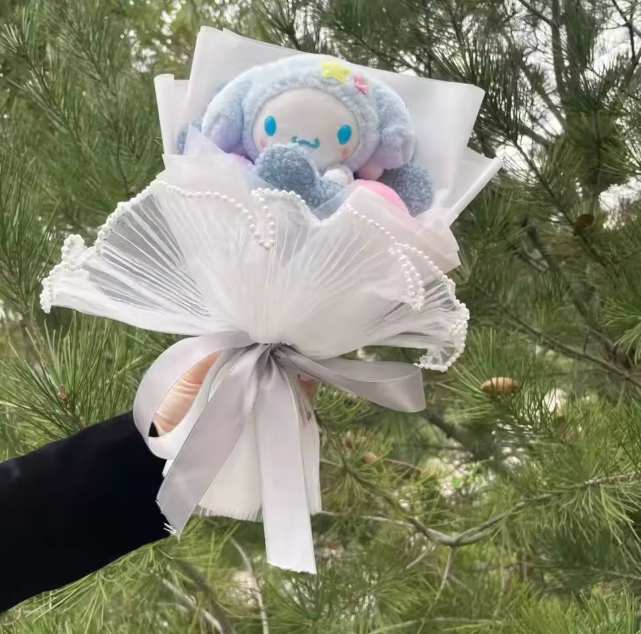 moroll Grey Flower Bouquet