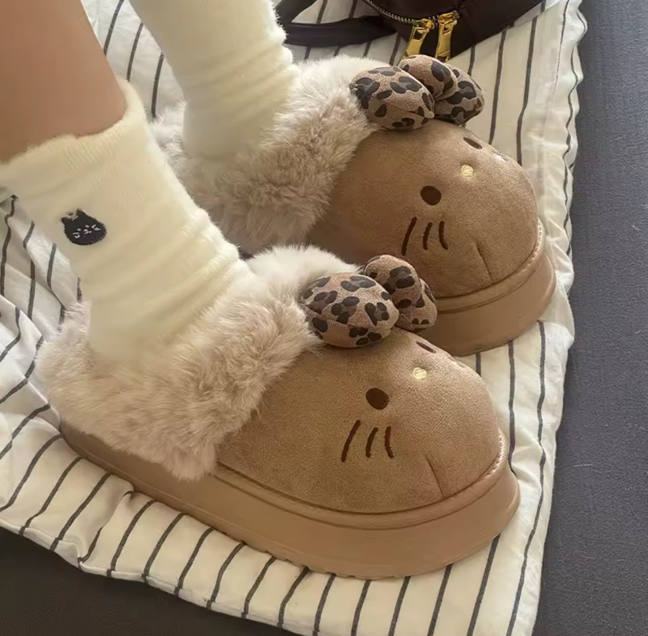 Viral HK Fluffy Slippers