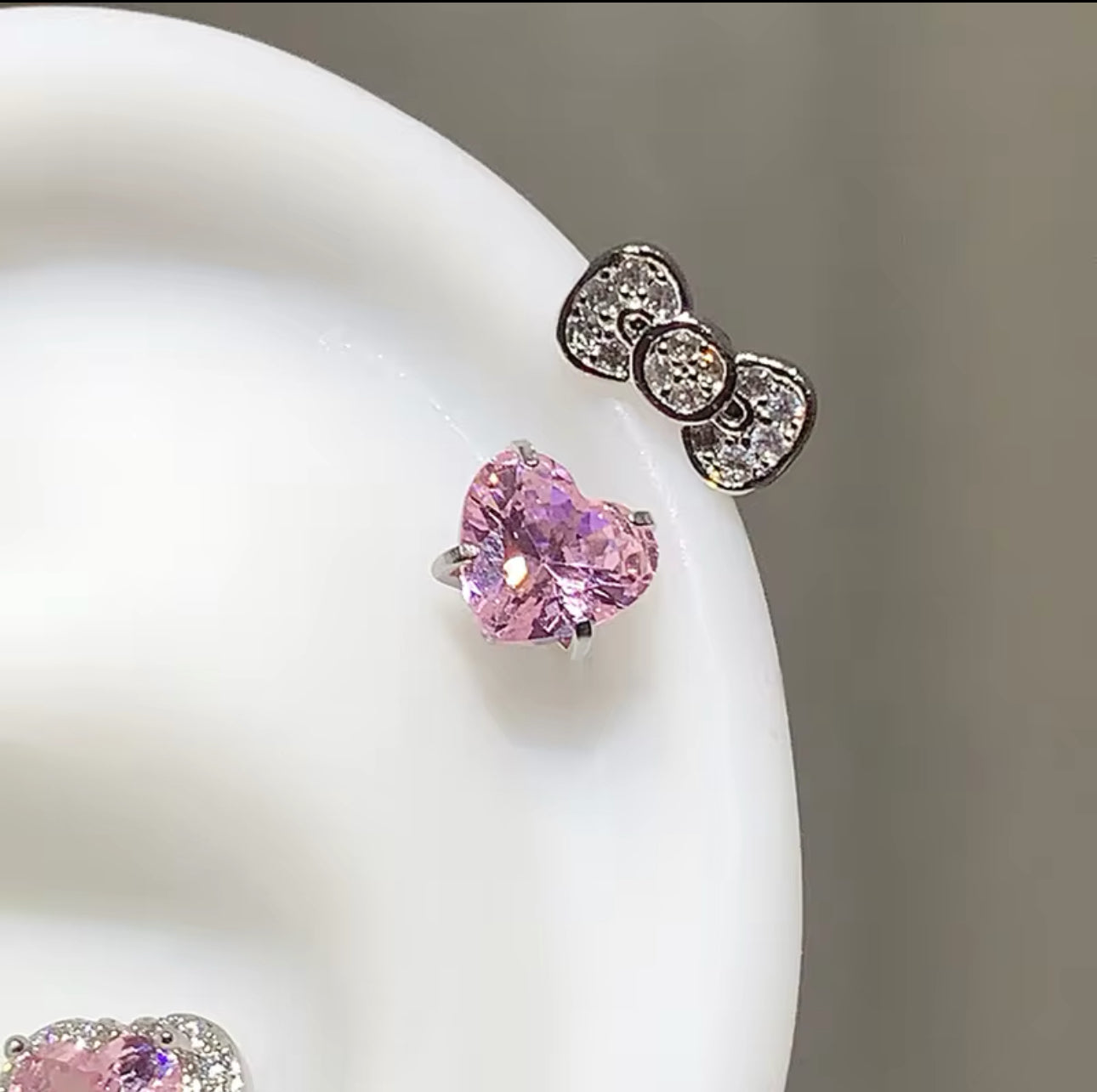 HK helix earring